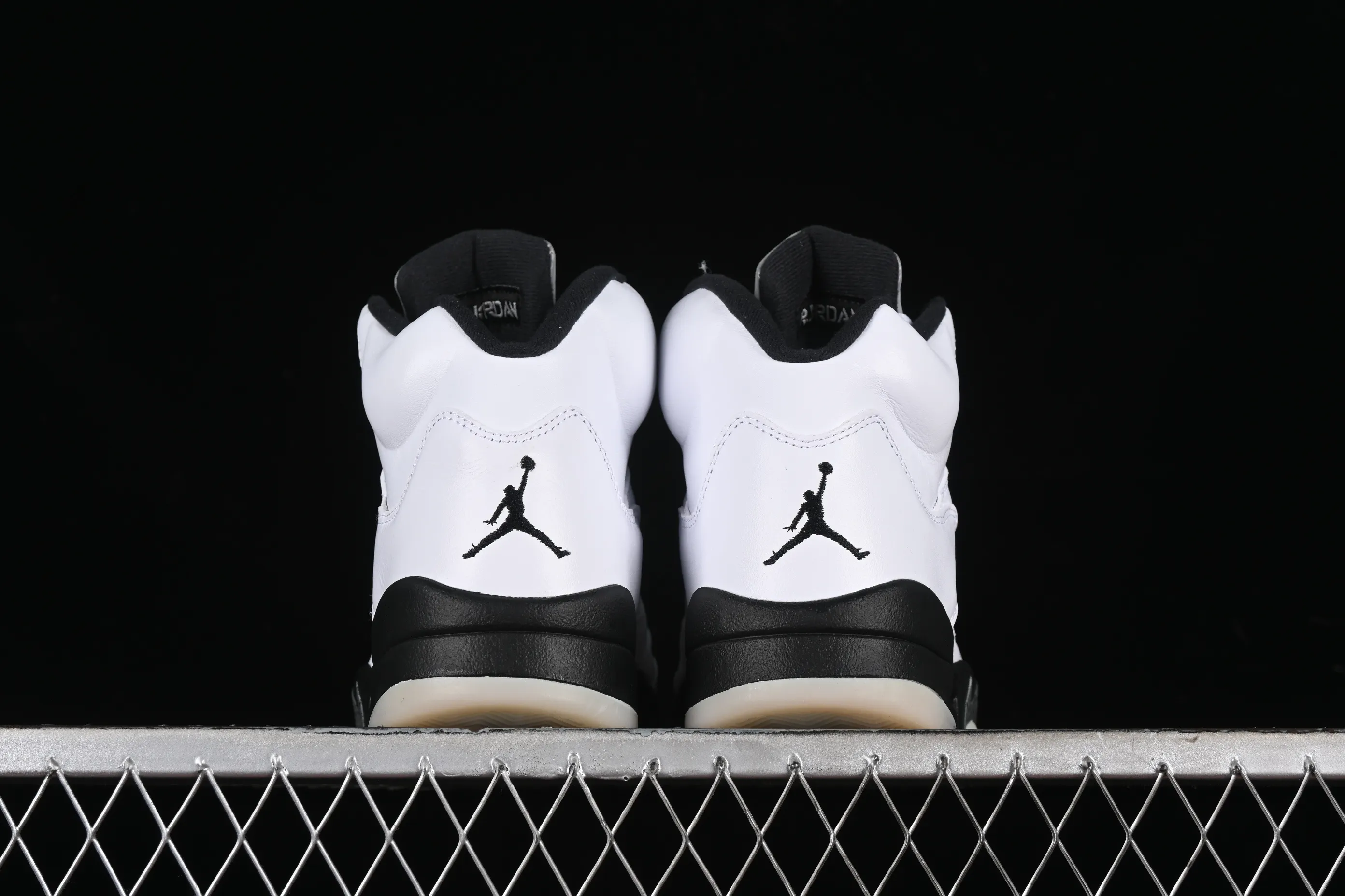 All categories Air Jordan Jordan series basketball shoes Air Jordan 5 P version Air Jordan 5 Retro AJ5 Joe 5 silver black DD0587-110